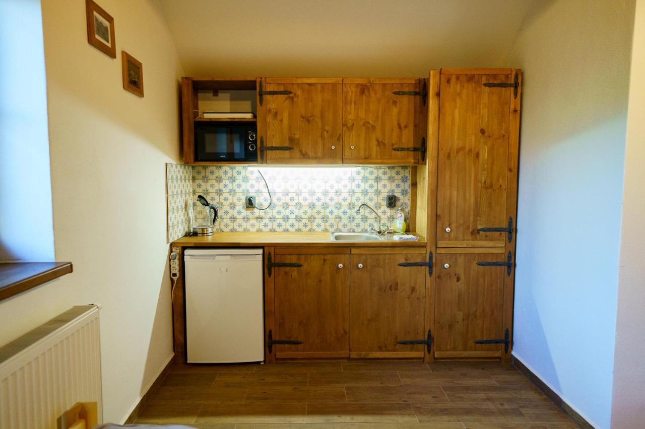 Apartmany Pausram Pouzdrany Екстер'єр фото